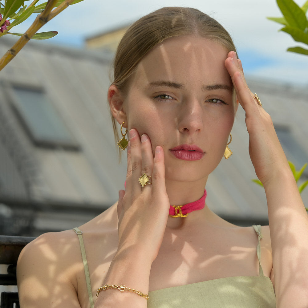 boucles d oreilles femme aurage - symbole jeu -or 24 carats