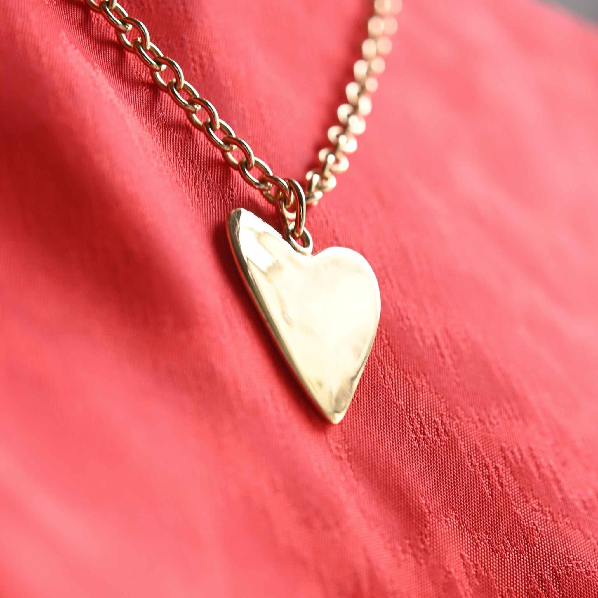 collier femme aurage - symbole amour - coeur-or 24 carats