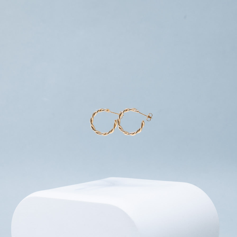 boucles d oreilles aurage femme-minimaliste-or 24 carats